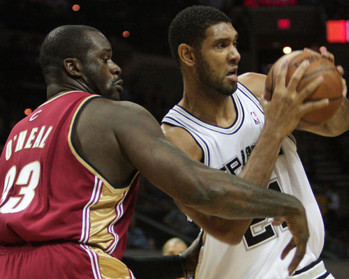 唐斯砍35+18+5，大卫·李后尼克斯首人（唐斯35分18篮板5助攻，成尼克斯自大卫·李以来首人）