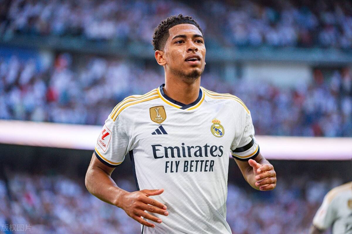 名宿：尼科-帕斯像托蒂，他是意甲最好的球员理应回皇马效力（名宿：尼科-帕斯神似托蒂，堪称意甲最佳，理应回归皇马）