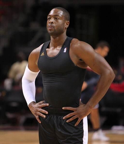 卡斯尔成马刺队史第三位在21岁以下得到30+10+5的球员（21岁前砍下30+10+5，卡斯尔成马刺史上第三人）