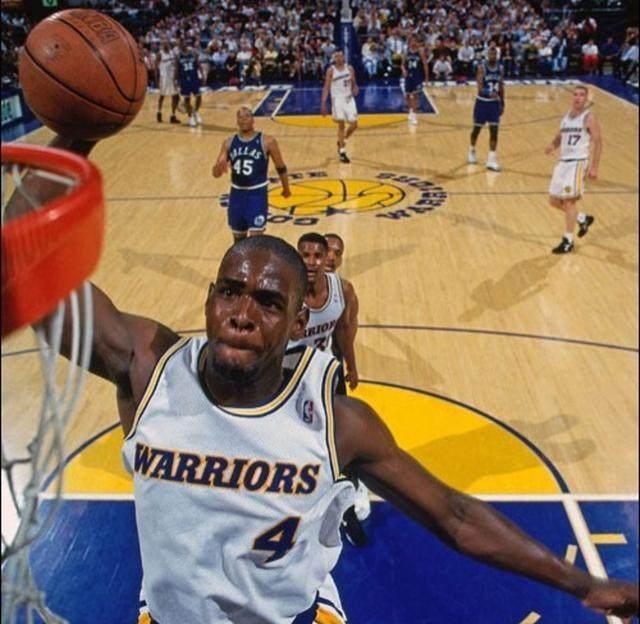 马卡评选无缘世界杯11人阵容：姆伯莫、弗拉霍维奇和索博在列（马卡报评出无缘世界杯最佳十一人：姆伯莫、弗拉霍维奇、索博入选）