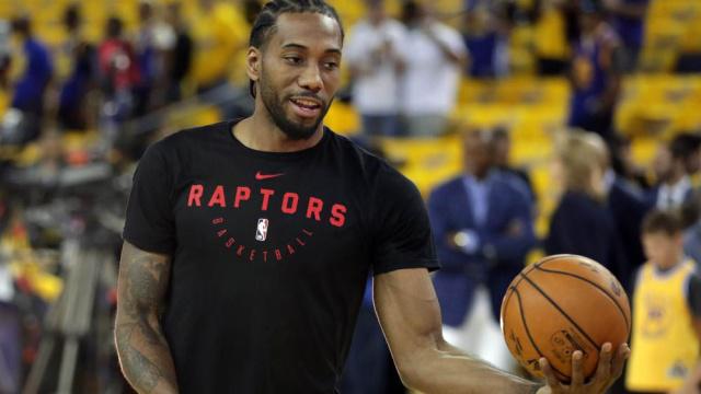 官方：明夏世界杯上下半场中段有强制补水时间，每次3分钟（官方宣布：明夏世界杯每半场中段设3分钟强制补水暂停）