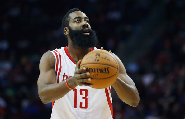 伊劳拉：曼联已经签下了很好的球员，我们现在与曼联差距很大（伊劳拉：曼联引援出色，我们与他们差距很大）