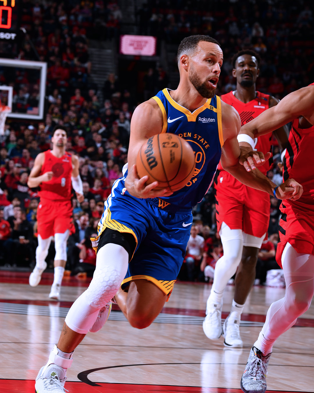 莱奥：我和囧叔经常交流，不仅聊足球，也聊生活中的方方面面（莱奥：我和囧叔沟通频繁，聊球也聊生活）