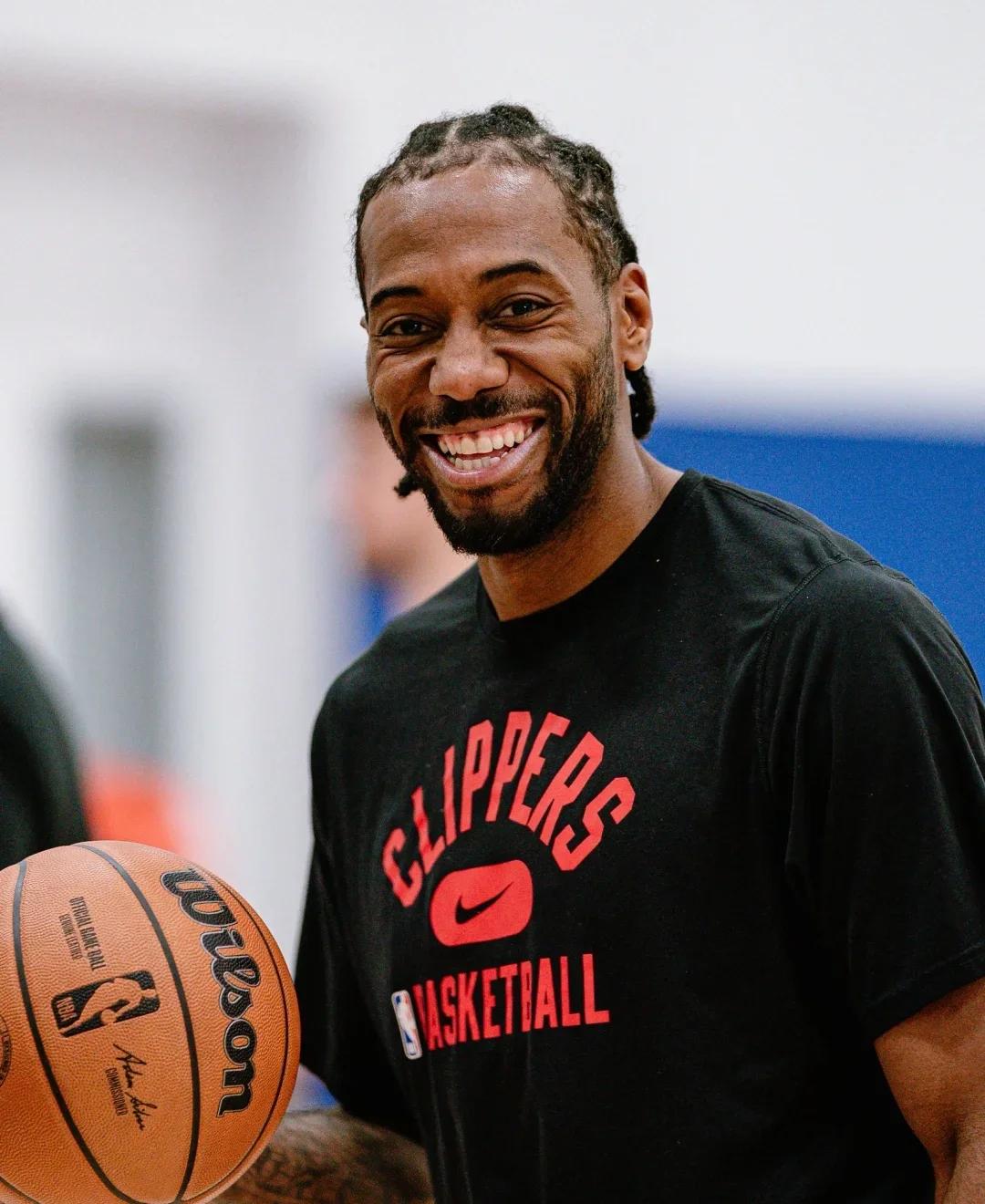 基耶利尼：我们想和斯帕莱蒂长期合作，而不是只考虑到明年6月（基耶利尼：我们期望与斯帕莱蒂长期携手，而非只着眼于明年6月）