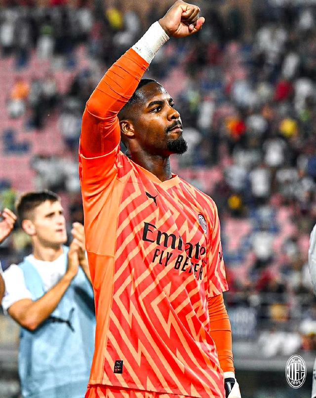 莫雷托：那不勒斯要和国米争焦瓦内，维罗纳愿意夏窗出售（莫雷托：那不勒斯欲与国米抢焦瓦内，维罗纳考虑今夏放人）