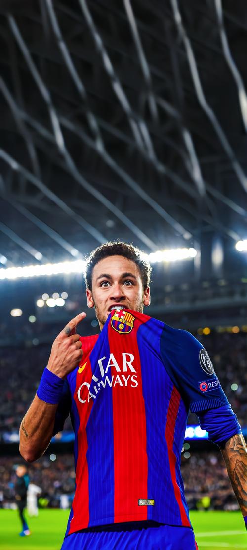 图赫尔：世界杯期间替补球员或待在更衣室，我们有勇气去争冠（图赫尔：世界杯阶段替补或留在更衣室，我们敢于向冠军发起冲击）