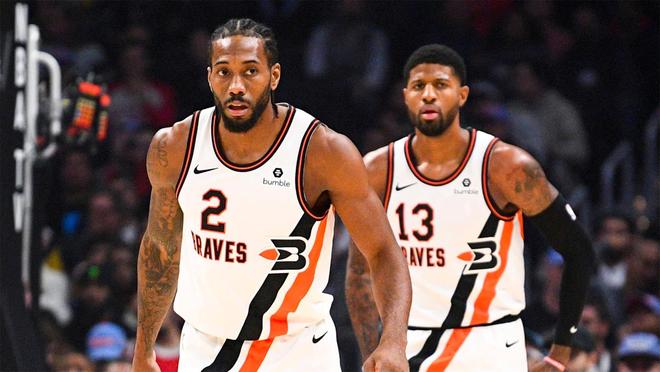 帕潘夸赞吉鲁：他不仅能进球还能防守，甚至还能客串门将（帕潘称赞吉鲁：能攻善守，必要时还能镇守龙门）