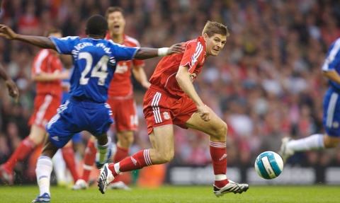 斯卢茨基：遗憾连续两年错失冠军，我们有时只能用2-3名外援（斯卢茨基：连续两季无缘桂冠成憾，球队一度仅能上2-3名外援）